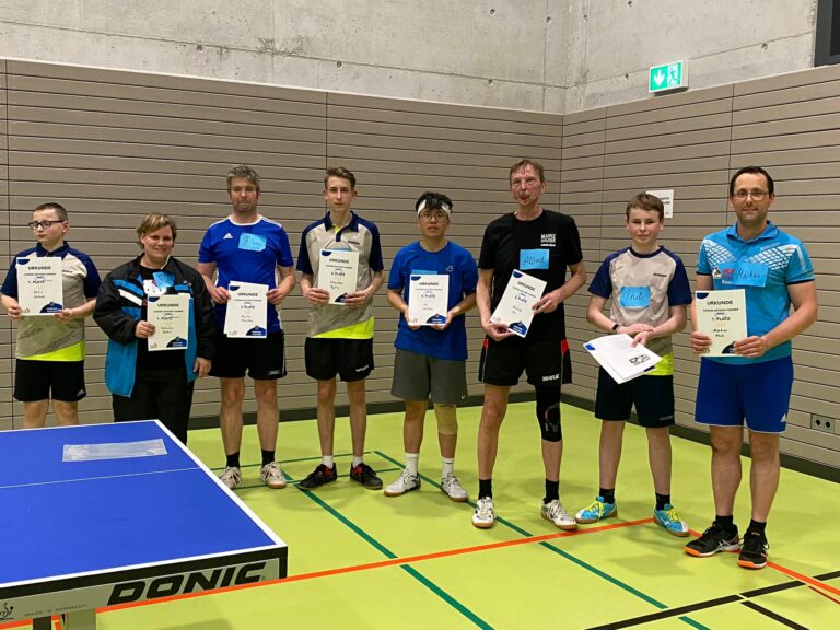 Read more about the article Das 11. Jugend-Aktiven-Mixed-Turnier der Tischtennisabteilung wurde mit „voller Kapelle“ ausgetragen